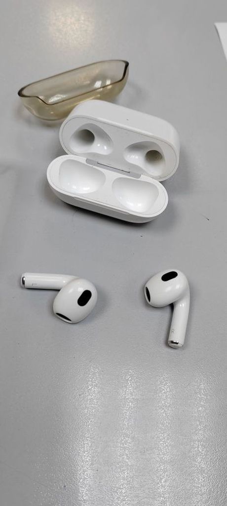 Оголошення Apple airpods 3rd generation Б/У