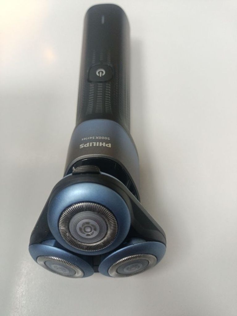 Дешиво Philips Shaver Series 5000X X5006/00 с ломбарда