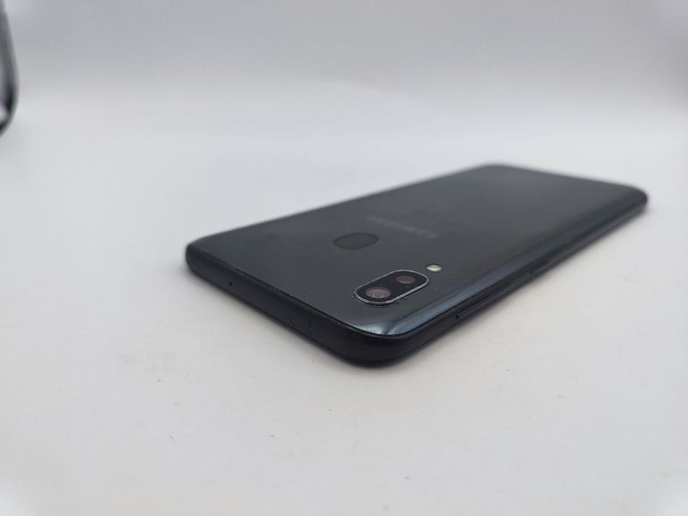 Распродажа Samsung a205fn galaxy a20 3/32gb, продавец Техноскарб