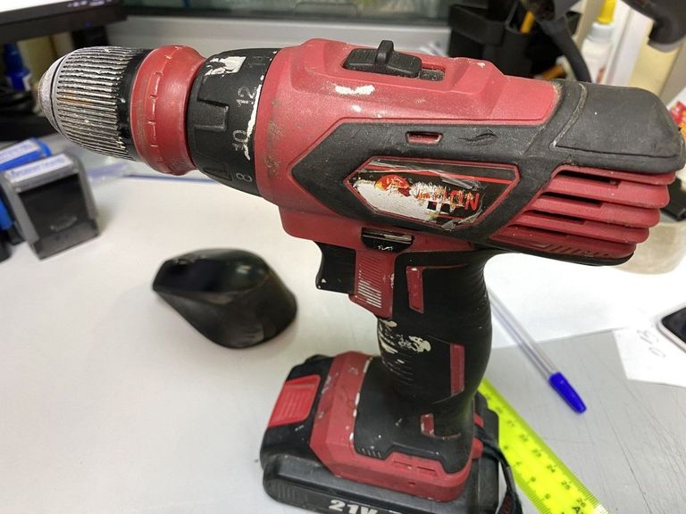 Дешиво Edon AD-18CUN с ломбарда