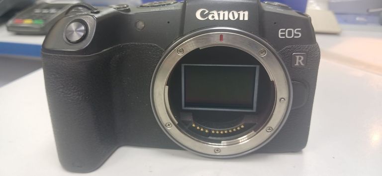 Дешиво Canon EOS RP body с ломбарда