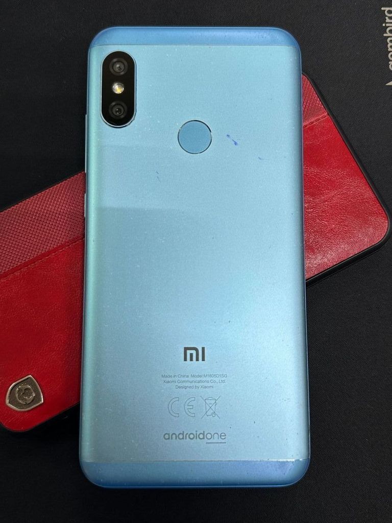 Купить Xiaomi mi a2 lite 4/64gb Б/У