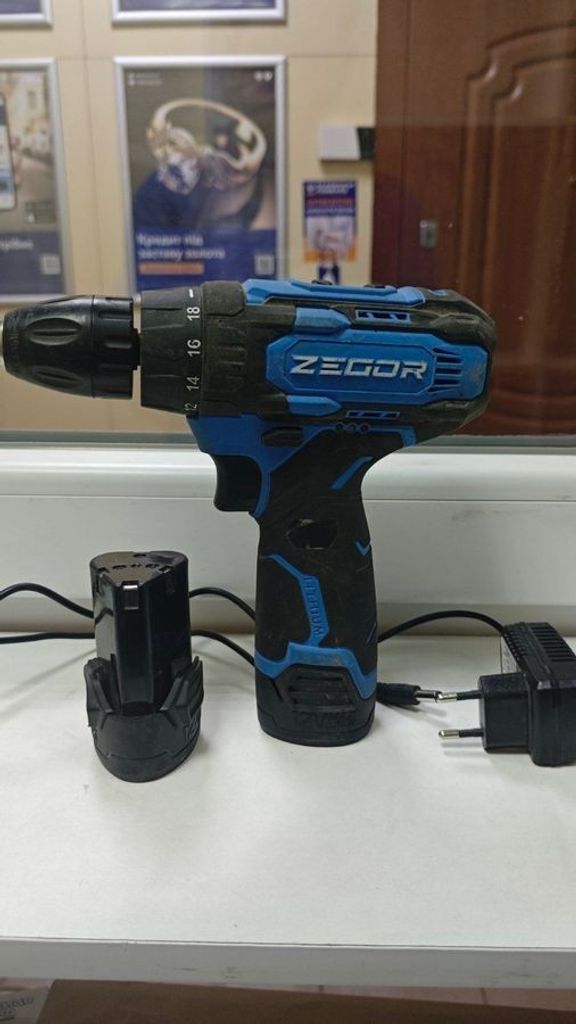 Купити Zegor CDA-12 Б/У