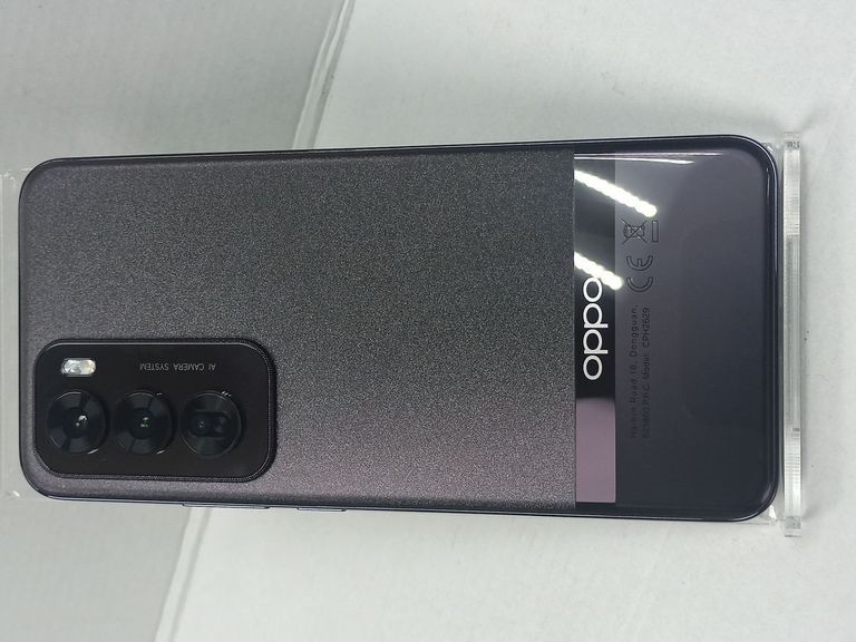 Дешево Oppo Reno12 Pro 5G 12/512GB Nebula Black з ломбарду
