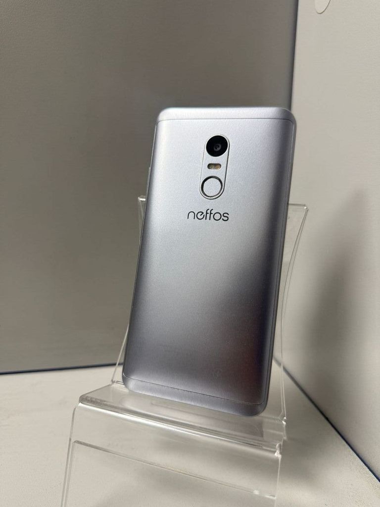 Дешиво Tp-Link neffos x1 lite 2/16gb с ломбарда