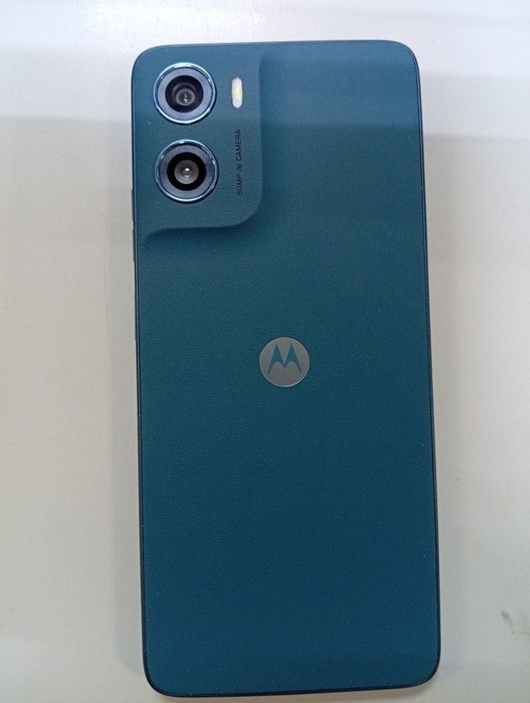 Оголошення Motorola moto g06 4g 4/64gb tendril Б/У