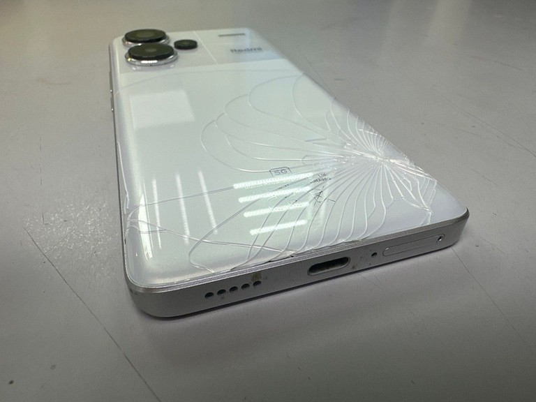 Розпродаж Xiaomi redmi note 13 pro+ 5g 8/256gb, продавець Техноскарб