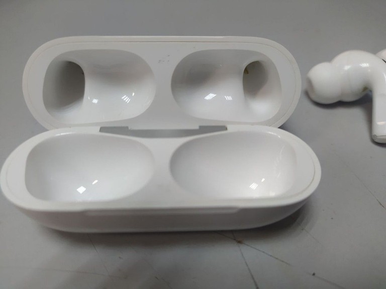 Apple airpods pro 2nd generation Код:01-200947042. Зображення 7