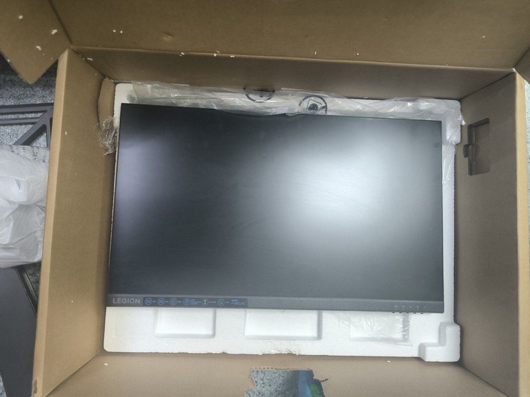 Дешево Lenovo legion r24e з ломбарду