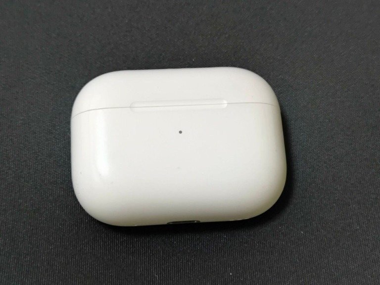 Оголошення Apple airpods pro 2nd generation with magsafe charging case usb-c Б/У