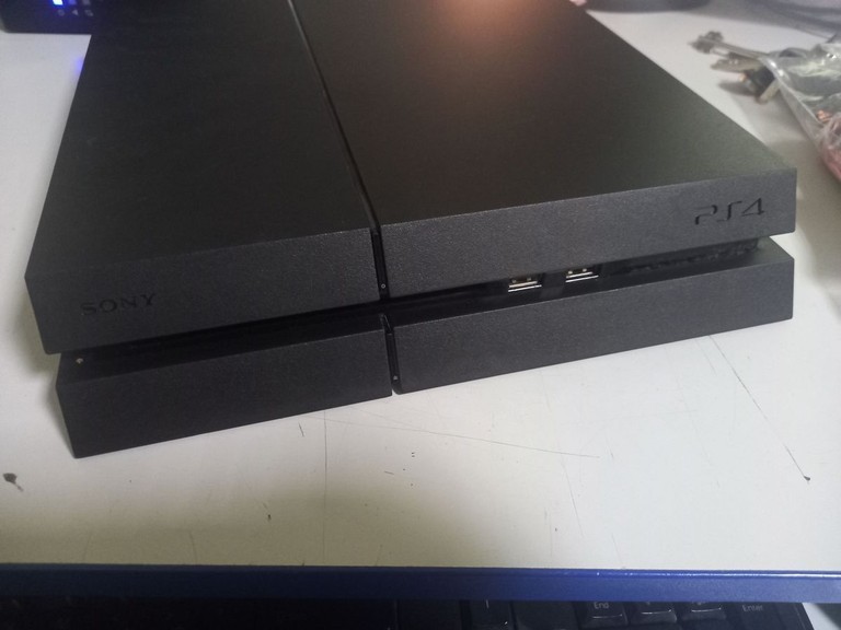 Купить Sony playstation 4 500gb Б/У