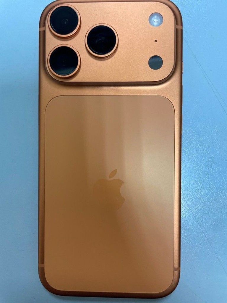 Объявление Apple iPhone 17 Pro 256GB Deep Blue (MG8J4) Б/У