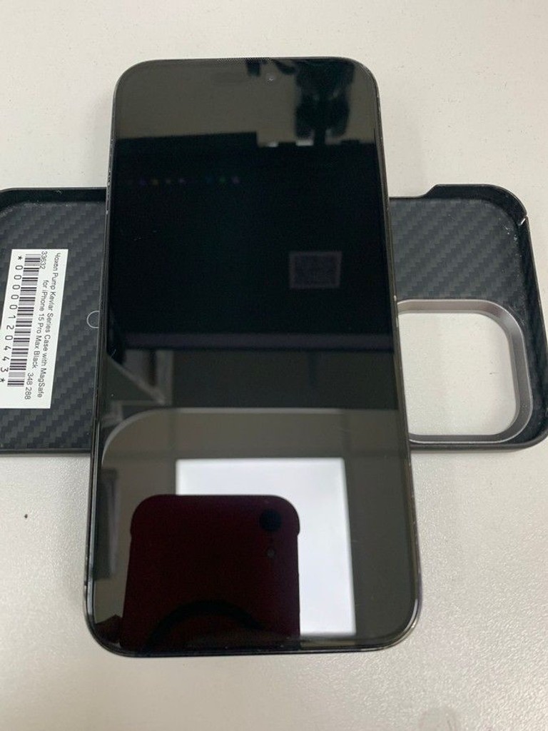 Купить Apple iphone 15 pro max 256gb esim Б/У