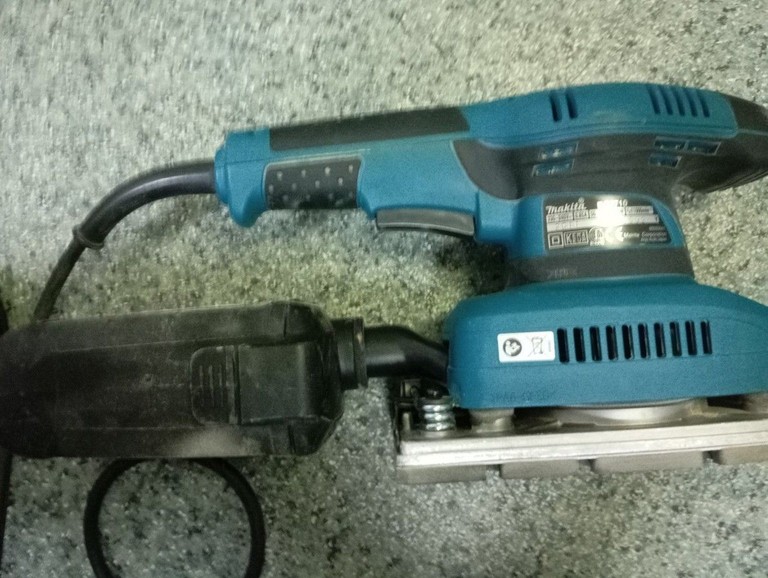 Купити Makita BO3710 Б/У