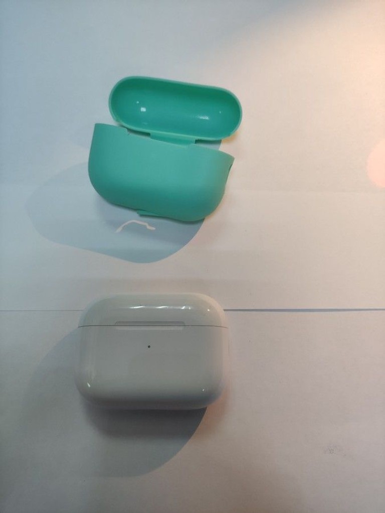 Дешиво Apple airpods pro 2nd generation with magsafe charging case usb-c с ломбарда