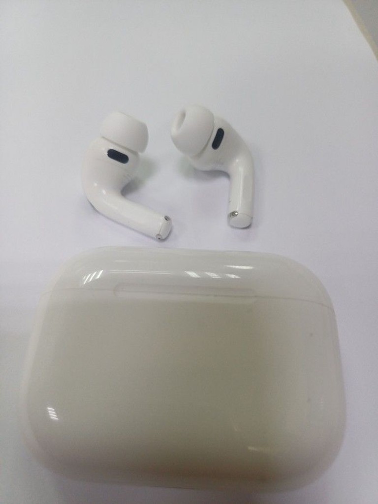 Розпродаж AirPods Pro 3, продавець Техноскарб