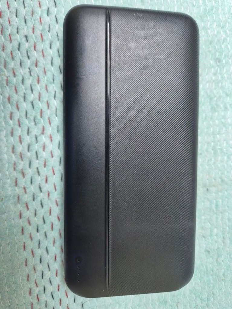 Дешево Rivacase VA2031 10000mAh Black з ломбарду
