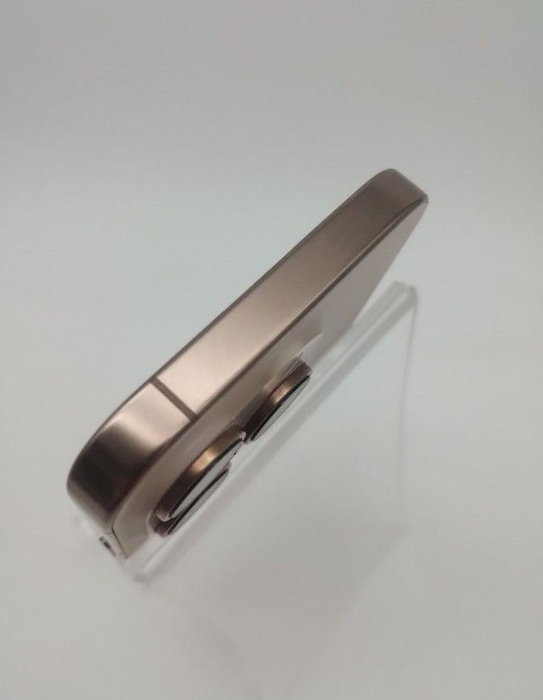 Apple iphone 16 pro 128gb Код:01-201021157. Изображение 5