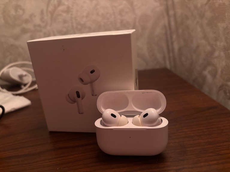 Купити Apple airpods pro 2 копія Б/У