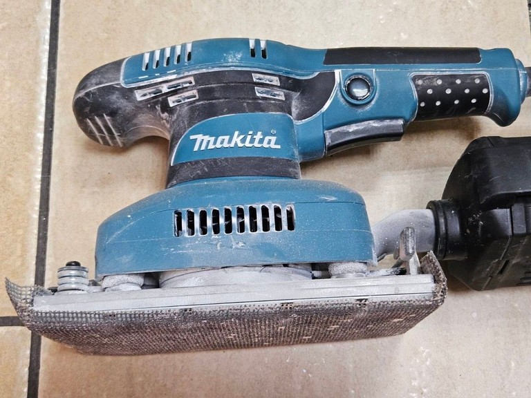 Оголошення Makita BO3710 Б/У