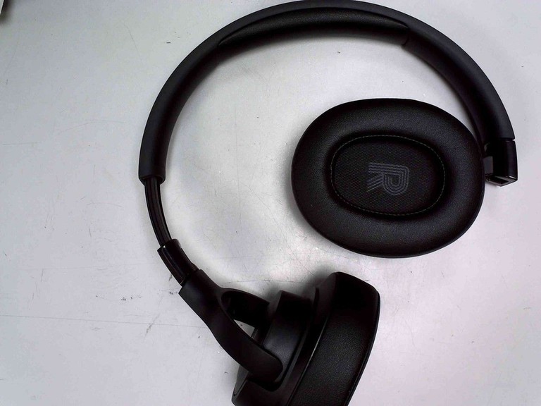 Дешиво Jbl tune 720bt с ломбарда