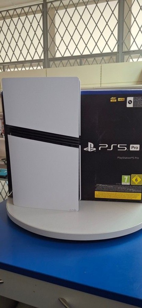 Дешево Sony Playstation 5 Pro 2TB з ломбарду