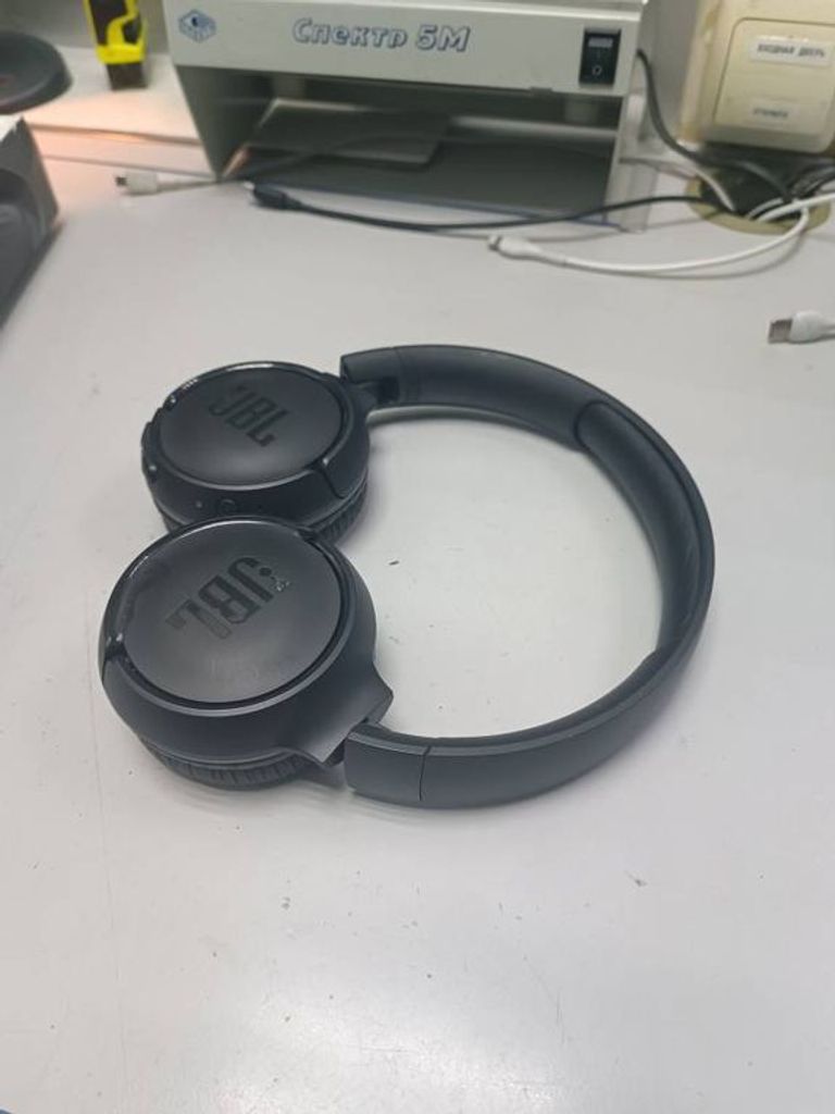 Дешиво Jbl tune 510bt с ломбарда
