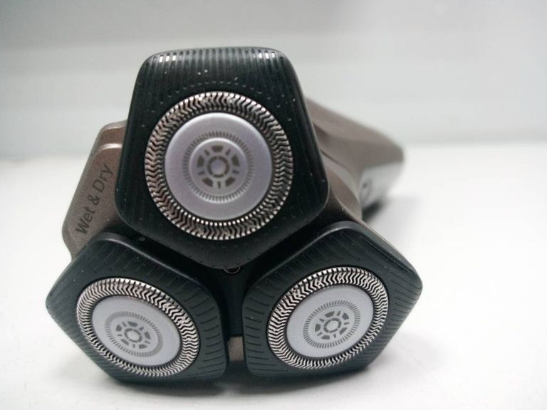 Оголошення Philips Shaver series 5000 S5589/38 Б/У