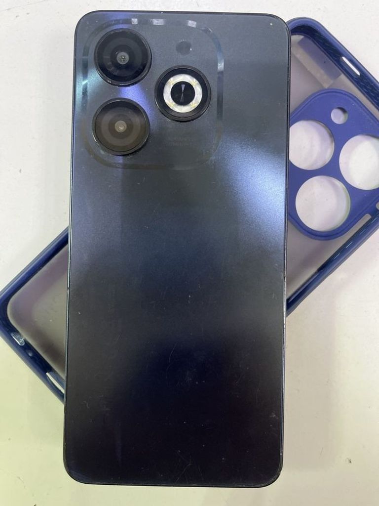 Дешиво Infinix smart 8 x6525 4/64gb с ломбарда