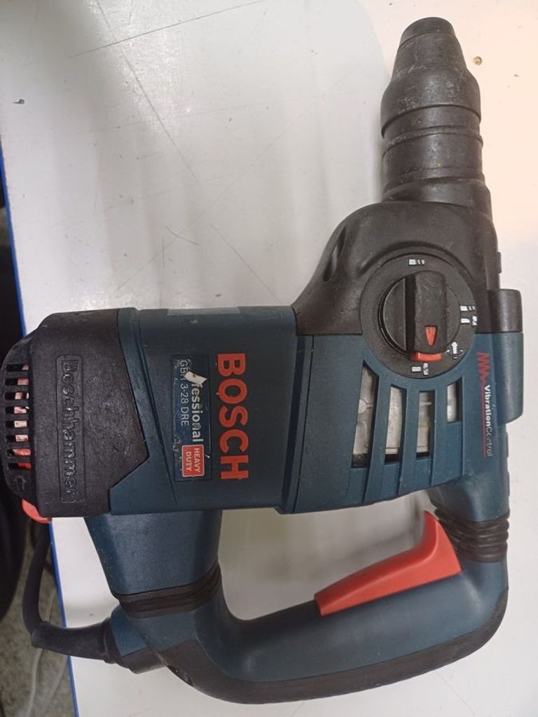 Купити Bosch GBH 3-28 DRE (061123A000) Б/У