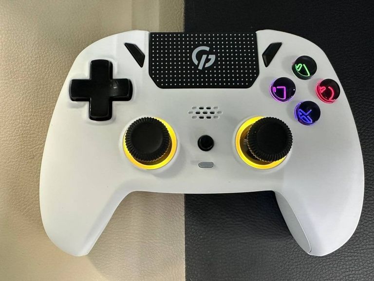 Дешиво Gamepro GPS13W White с ломбарда