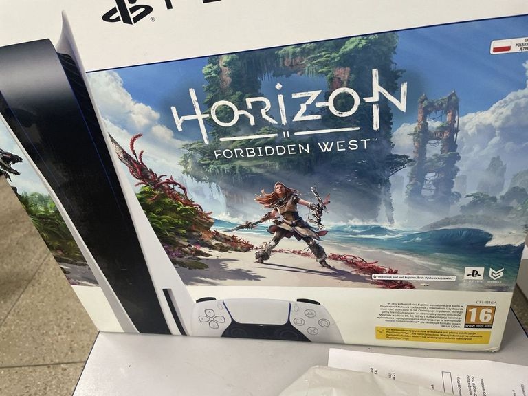 Дешиво Sony PlayStation 5 825GB с ломбарда