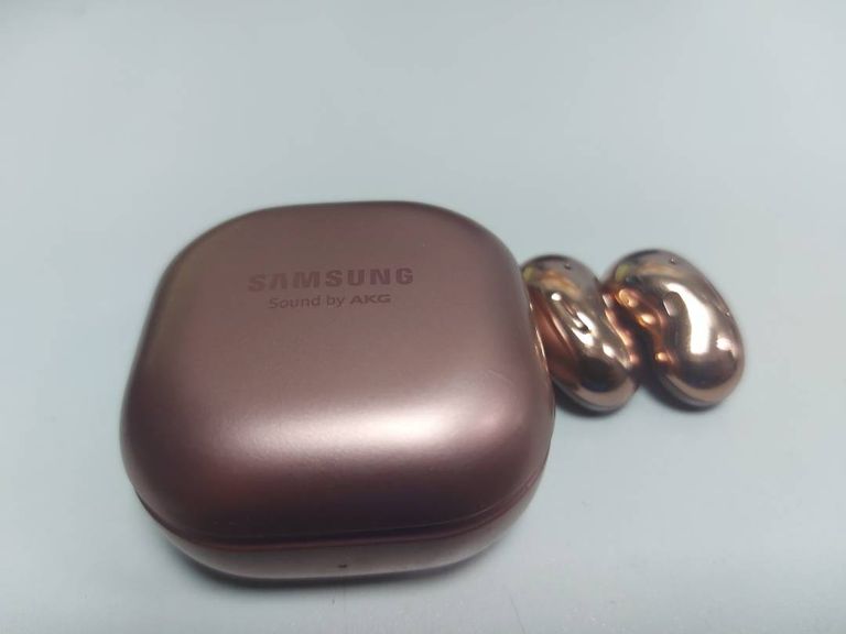 Samsung galaxy buds live