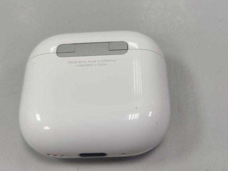 Розпродаж Apple airpods 4 with active noise cancellation, продавець Техноскарб