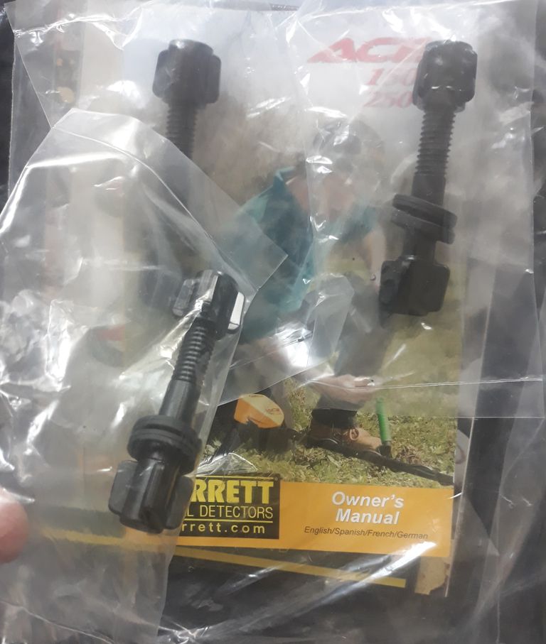 Гвинт для кріплення пошукової катушки металошукача Код:null. Зображення 4