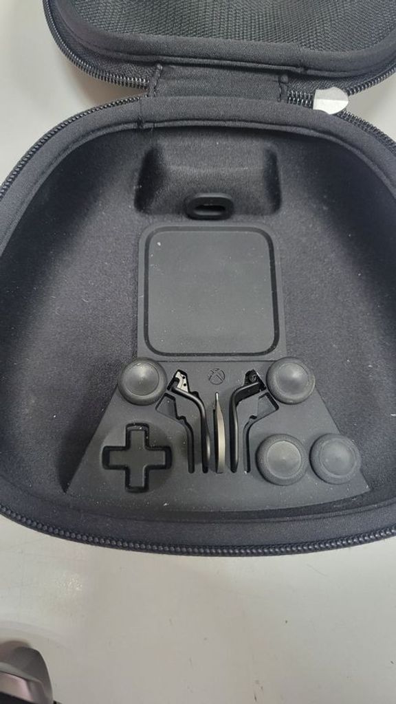 Дешиво Microsoft Xbox Elite Wireless Controller Series 2 Black (FST-00003) с ломбарда