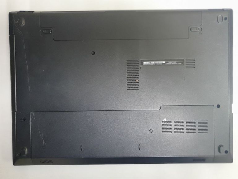 Дешиво Dell 15/pentium 3805u ddr3/4gb ddr3/hdd *відсутній/ssd 256 gb/geforce 820m 2gb с ломбарда