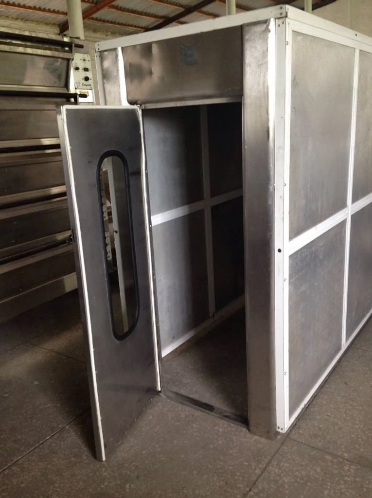 Дешиво 1000х1800х1850 с ломбарда