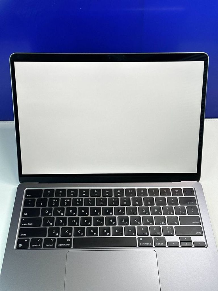Apple MacBook Air 13,6" M2 Silver 2022 (Z15X0005K) Код:01-200761786. Изображение 6