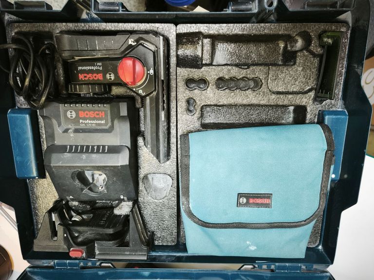 Розпродаж Bosch GLL 3-80 CG Professional + BM 1 (12 V) + L-Boxx (0601063T00), продавець Техноскарб