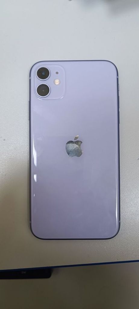 Дешево Apple iPhone 11 64GB White (MWL82) з ломбарду