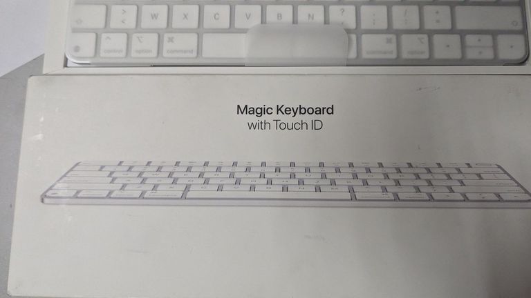 Объявление Apple magic keyboard with touch id for mac models with apple silicon usb-c Б/У