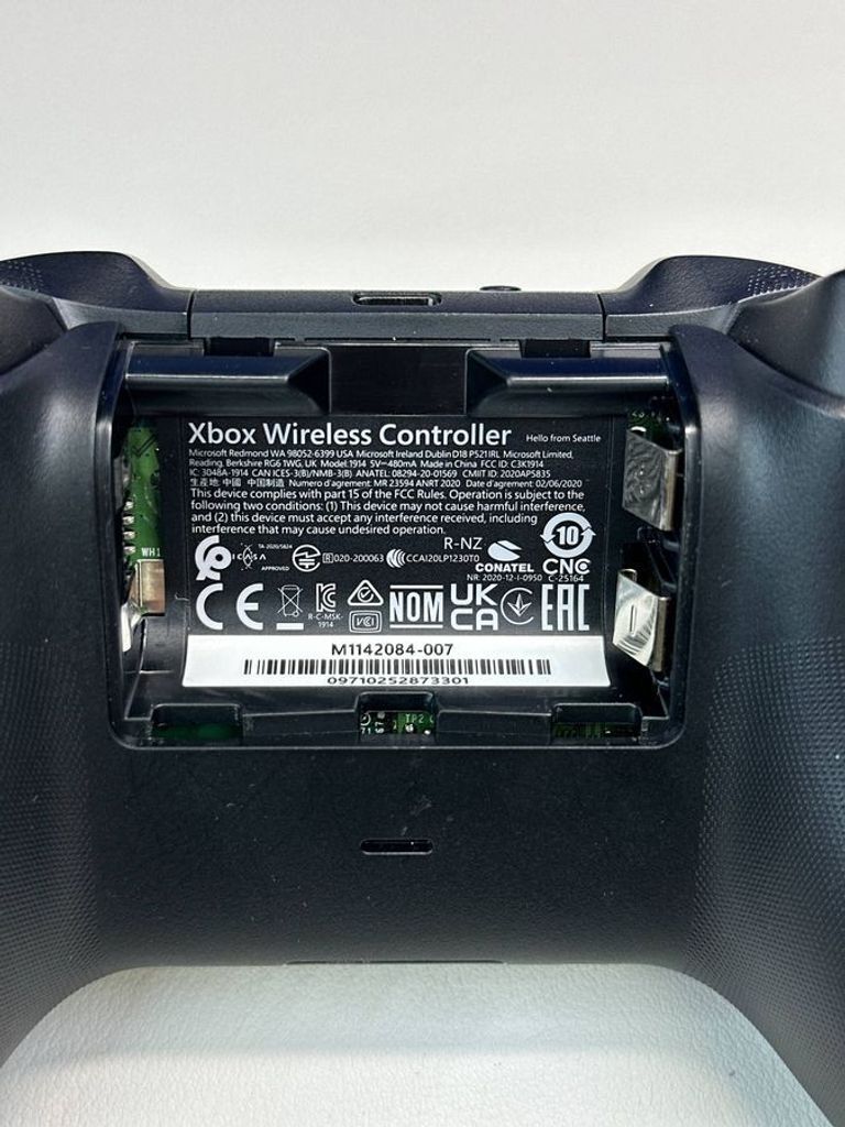 Microsoft xbox series x s wireless controller Код:01-200777978. Изображение 6