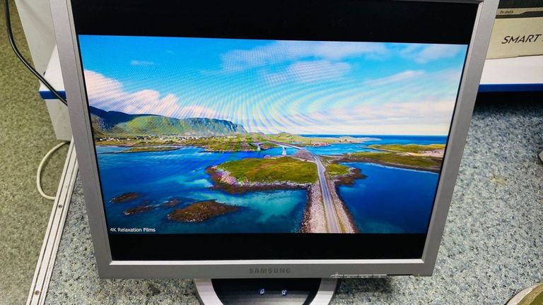 Купить Samsung e1920n Б/У