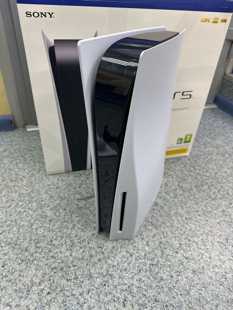 Sony PlayStation 5 825GB Код:01-200780237. Зображення 5