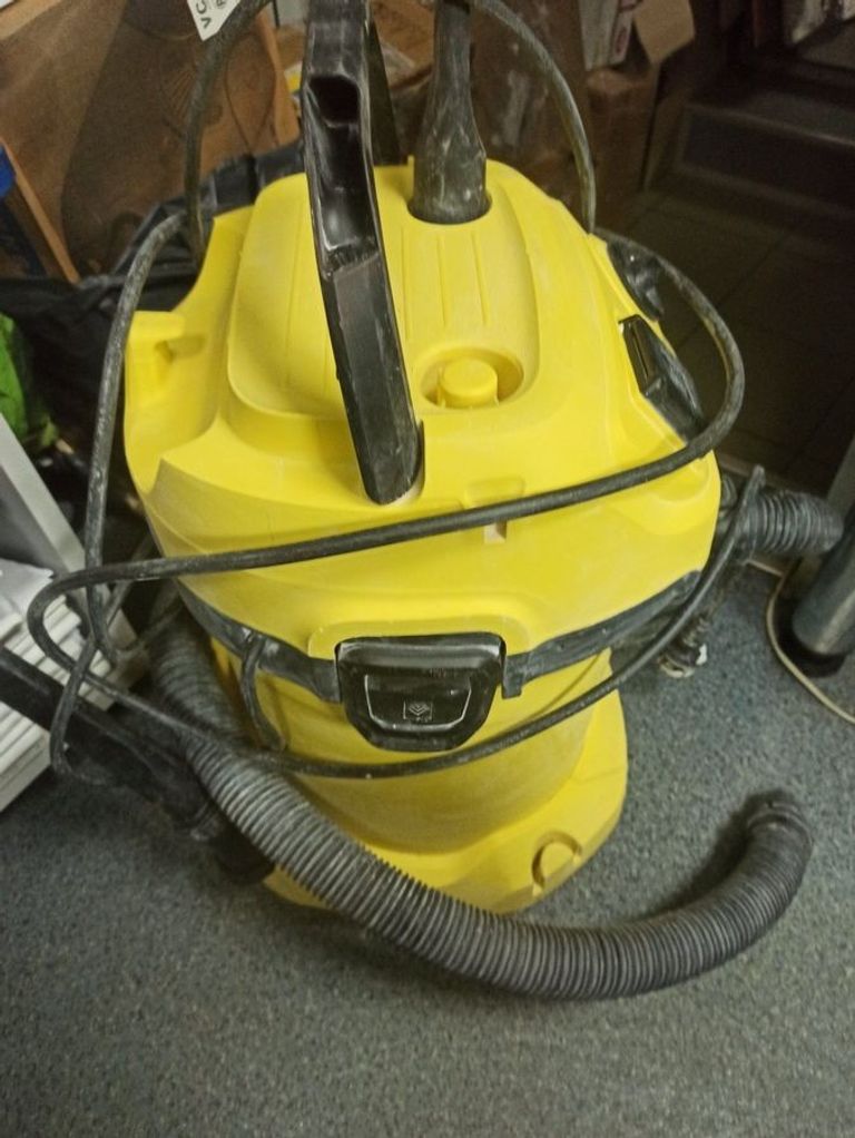 Дешево Karcher WD 3 P Premium (1.629-891.0) з ломбарду