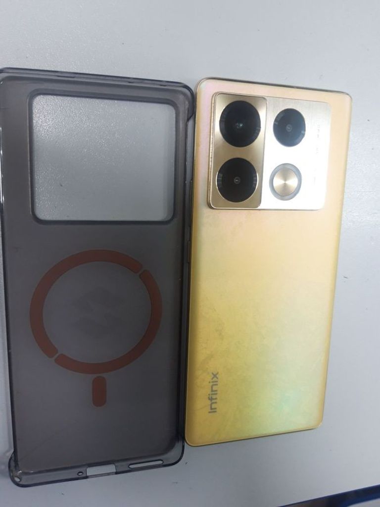 Infinix Note 40 Pro 8/256GB Obsidian Black Код:01-200795480. Изображение 6