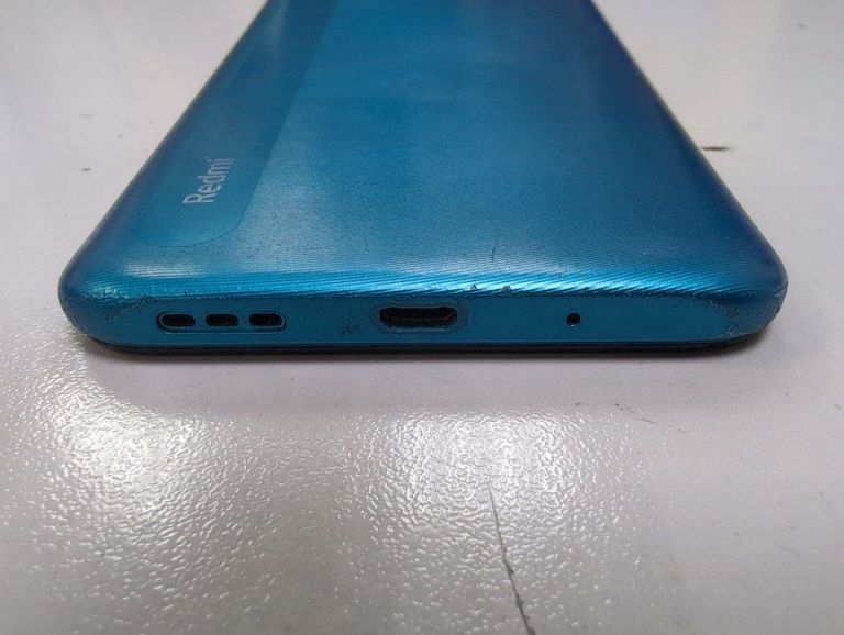Дешиво Xiaomi redmi 9a 2/32gb с ломбарда