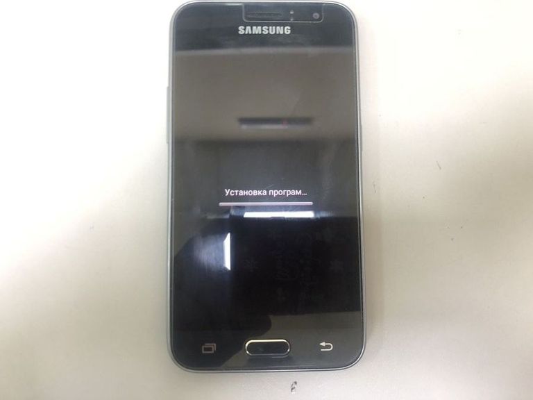 Дешиво Samsung galaxy j1 j120h с ломбарда