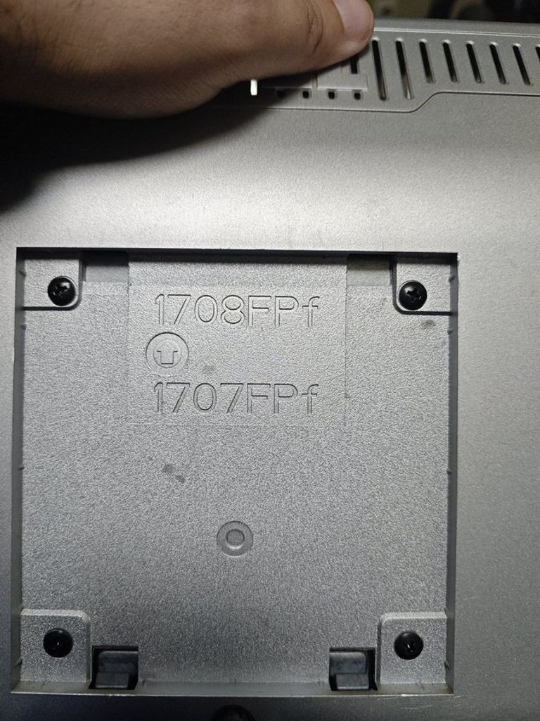 Купить Dell 1708 Б/У